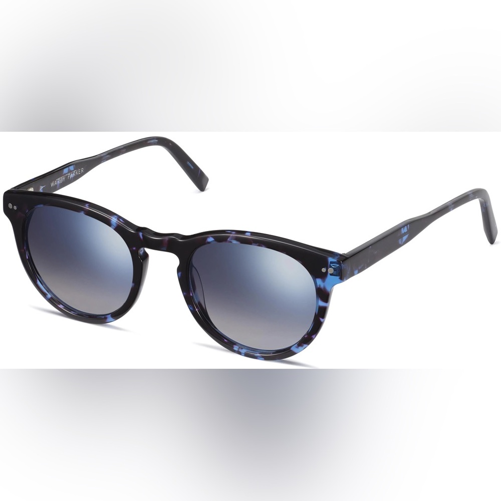 Warby Parker Sunglasses Hayes in Riverbed Tortoise
Frame width
Narrow